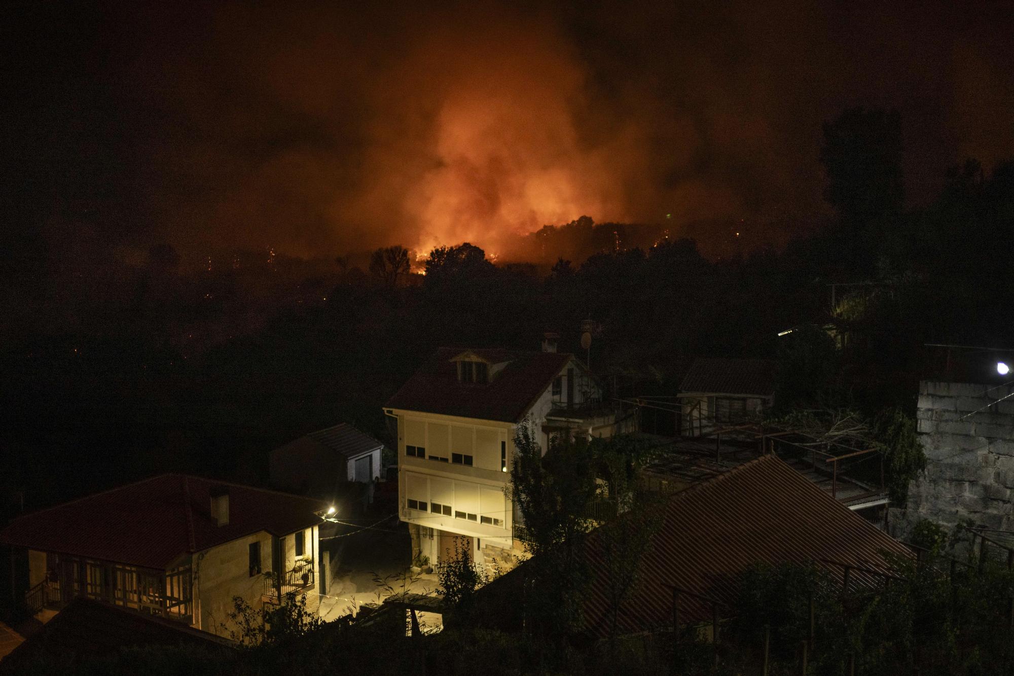 Semana negra de incendios: Cuatro muertos y 120.000 hectáreas quemadas
