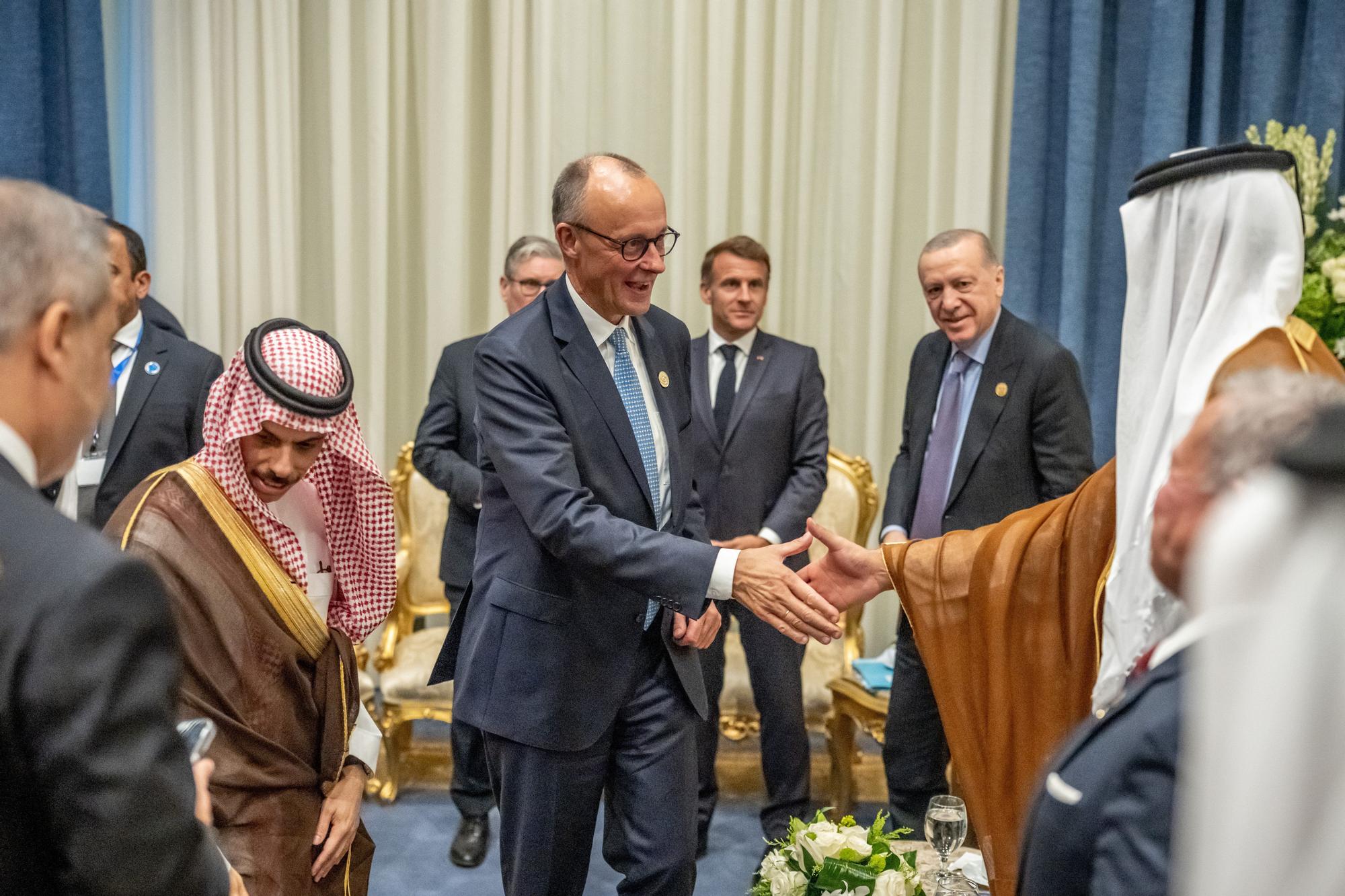 Mandatarios de todo el mundo participan en Egipto en el final del conflicto en Gaza