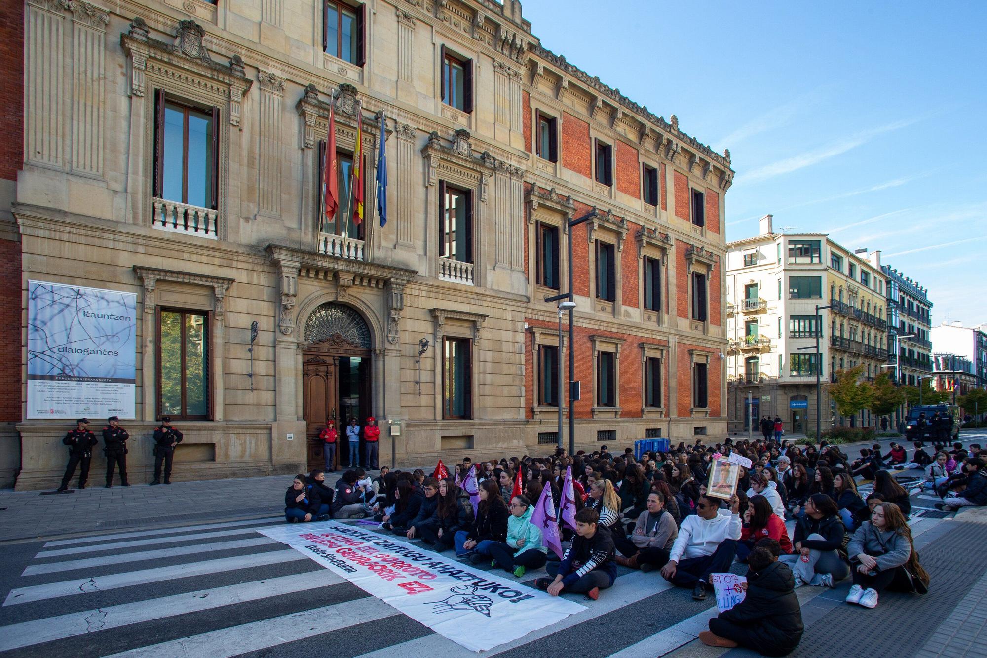 Protesta estudiantil en Pamplona por la muerte de la joven Sandra Peña