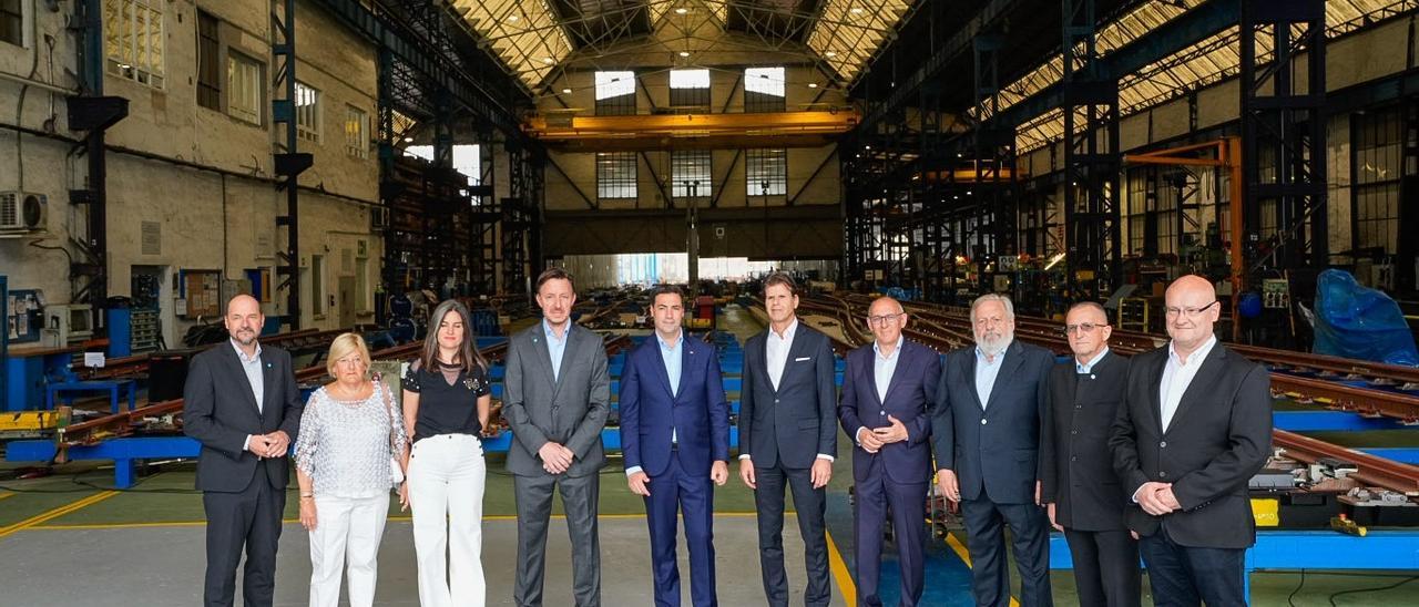 Pradales acude a la empresa voestalpine Railway Systems JEZ