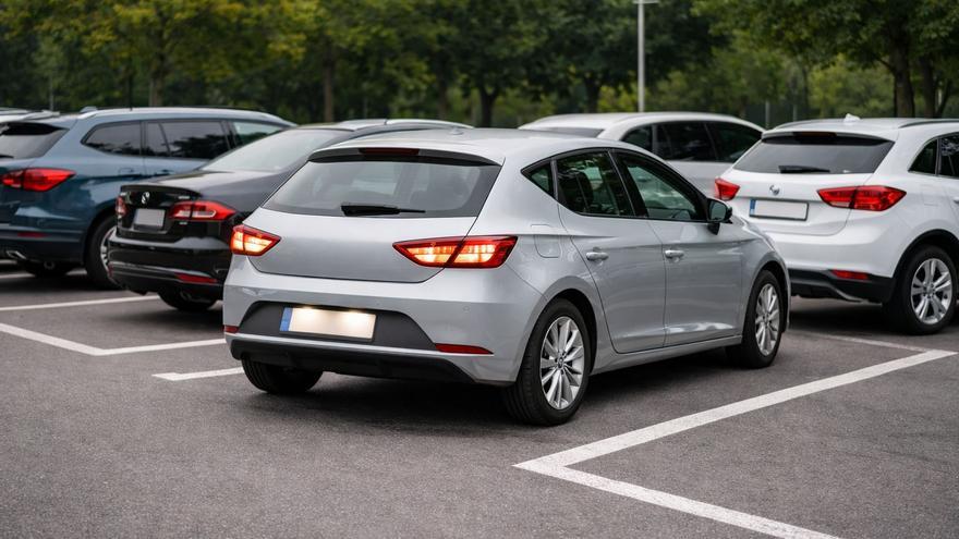 Qué es la alerta de tráfico cruzado y cómo te puede salvar de un choque