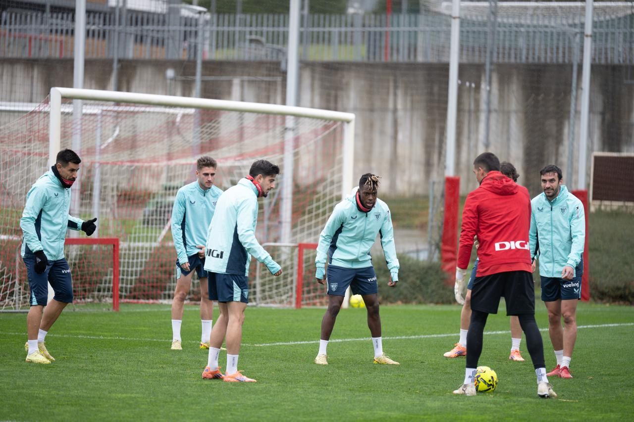 En imágenes: Valverde recupera efectivos en ataque