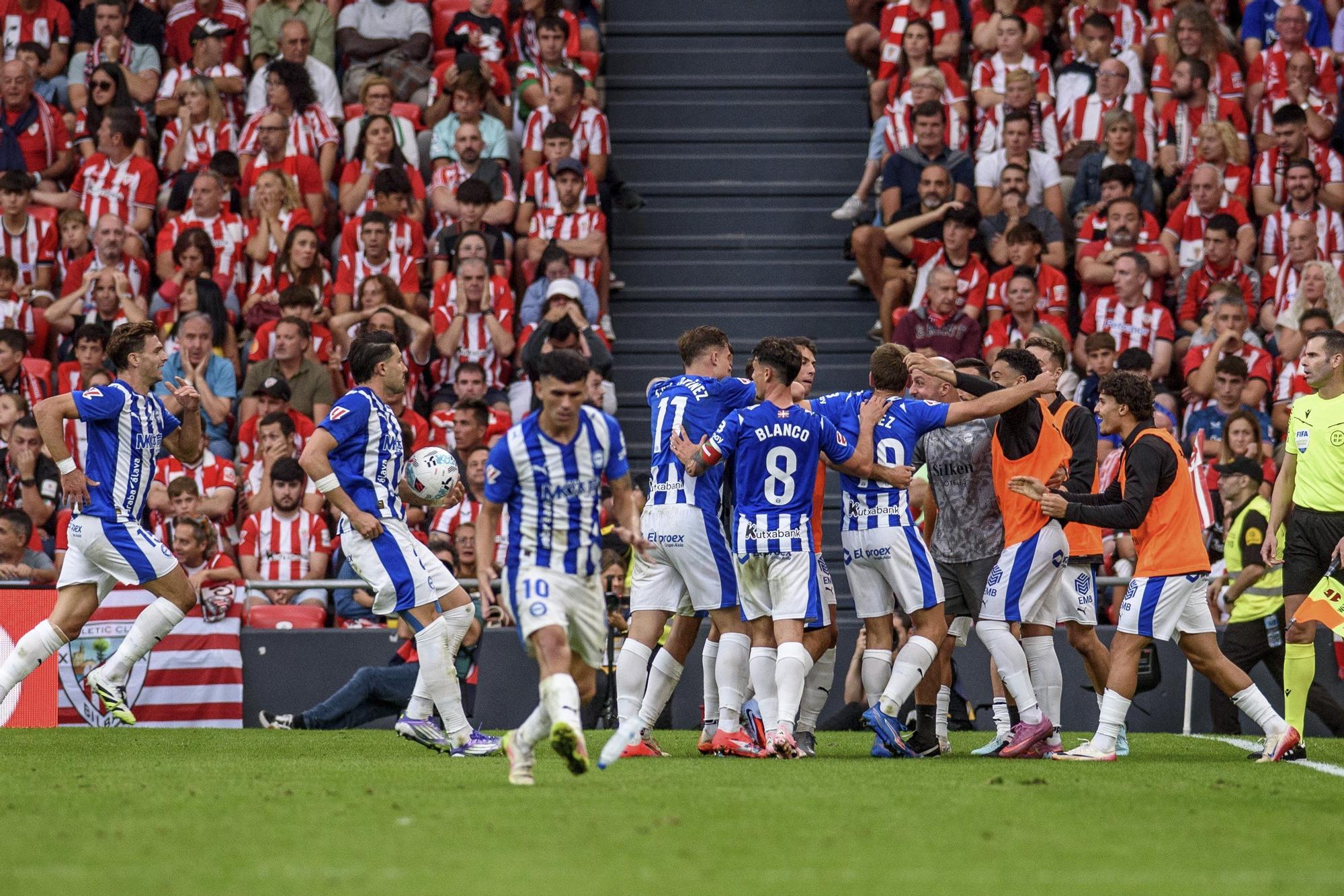 En imágenes: Así está siendo el derbi entre Athletic y Alavés en San Mamés