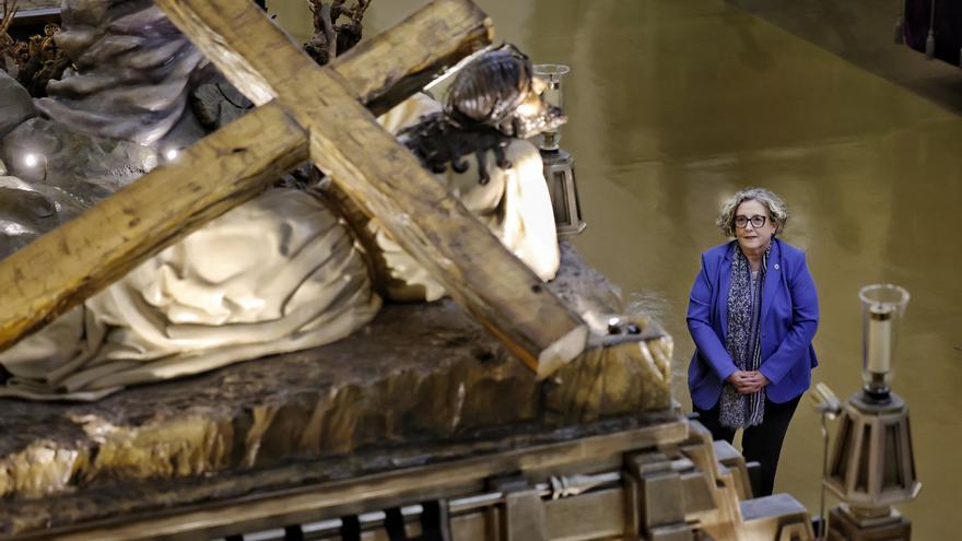 100 años de mujeres en la Semana Santa de Pamplona: la historia de Hermanas de la Soledad