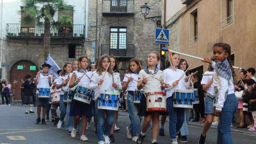 Los sanmartines llaman a la puerta: comienzan los ensayos para la tamborrada de Bergara