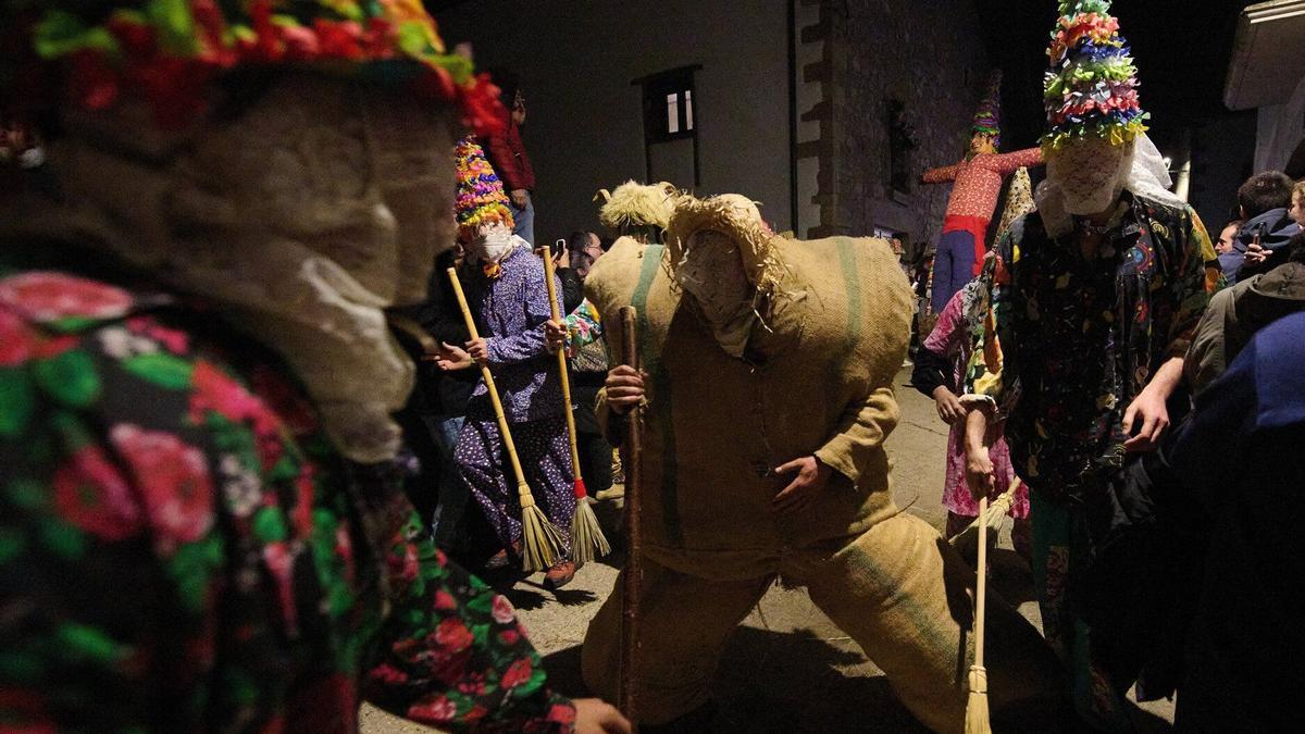 Txatxus, Arotzak, Miel Otxin... en Lantz.