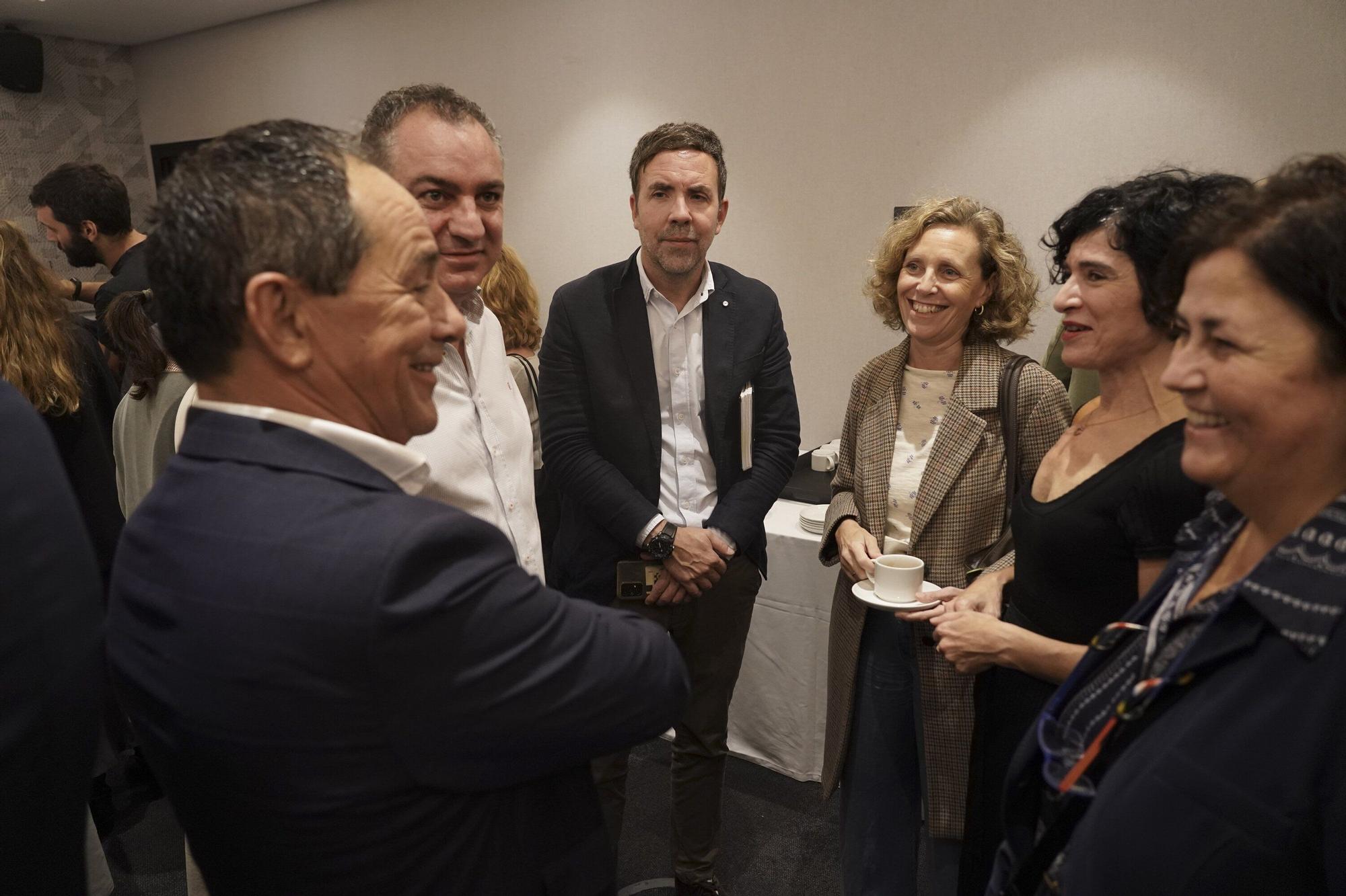 Todas las imágenes del "Encuentro Deia: Rehabilitación y vivienda"