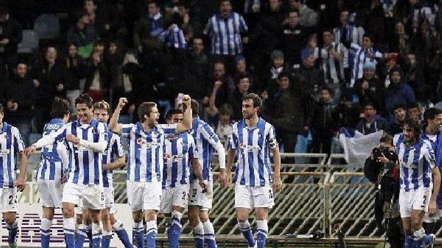 El Barça descarrila en Anoeta