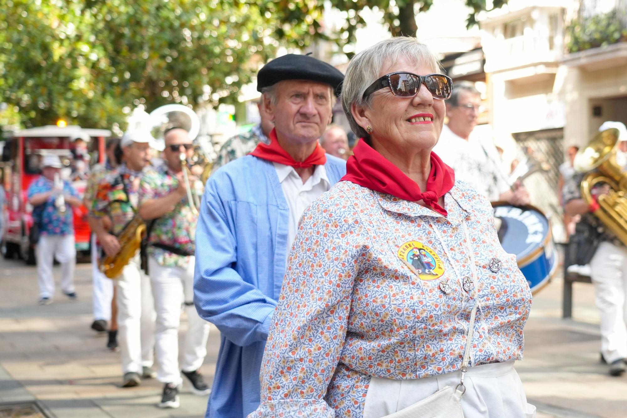 En imágenes: Blusas y neskas veteranos celebran su día grande en La Blanca