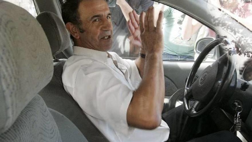 Esta mañana ha comparecido en los juzgados de Santiago de Compostela, Evaristo Iglesias vecino de Angroís que ayudó al maquinista del tren Alvia