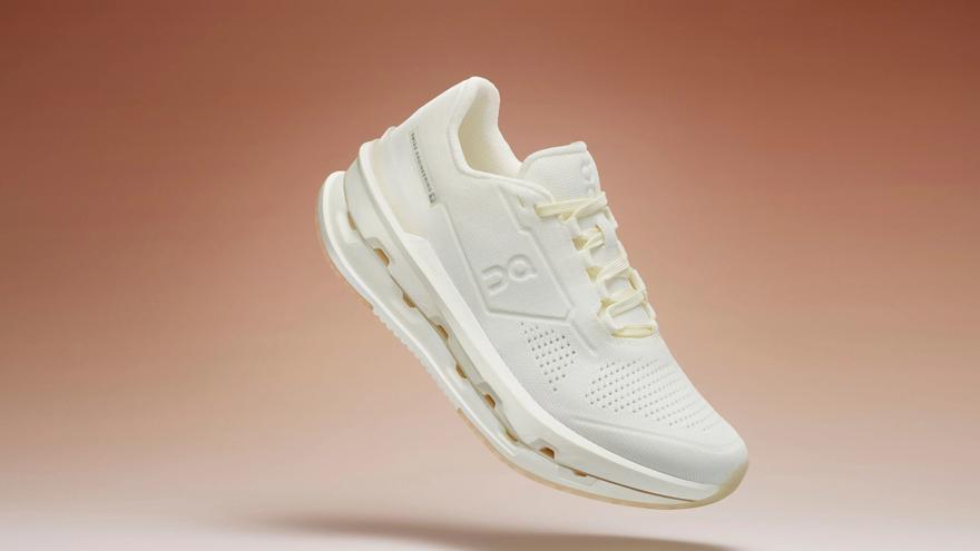 Zapatillas por suscripción: la revolución del consumo que sorprende al mundo