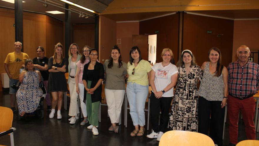 Charla en Castejón sobre el abuso de los móviles entre los adolescentes