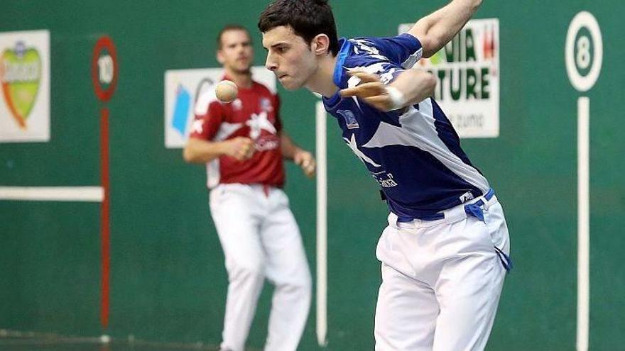 Altuna aplasta a Zubieta (22-4) y será el rival de Olaizola en cuartos