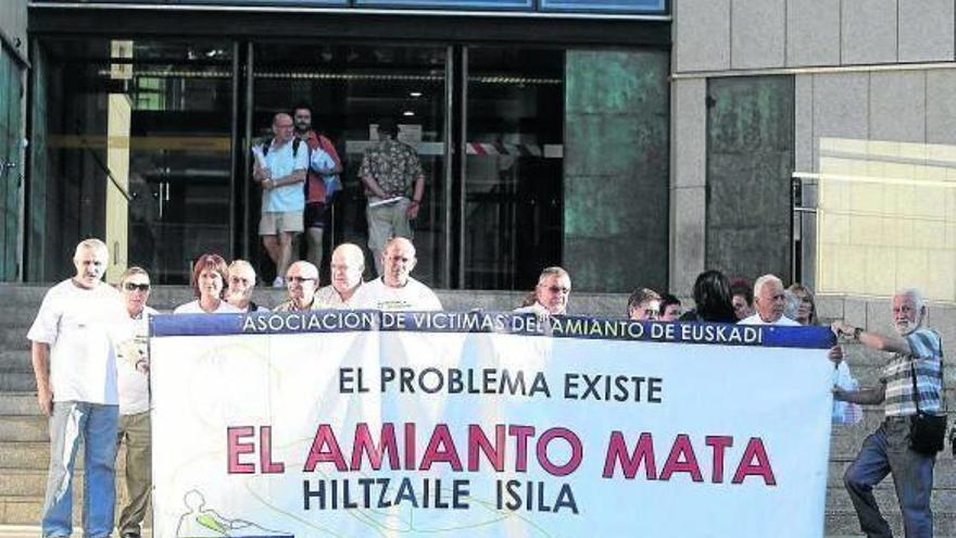 Una sentencia reconoce los derechos de una fallecida por lavar ropa con amianto