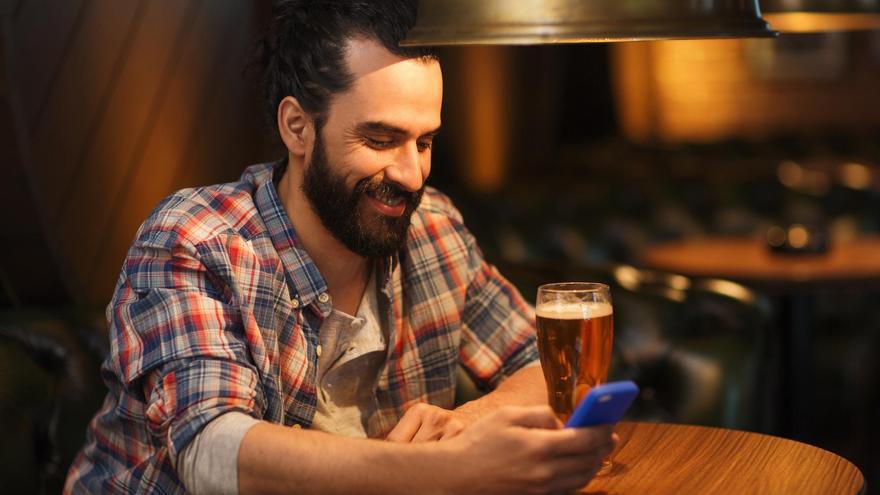 Citas a ciegas 2.0: cuando tu pareja no es un humano sino una IA