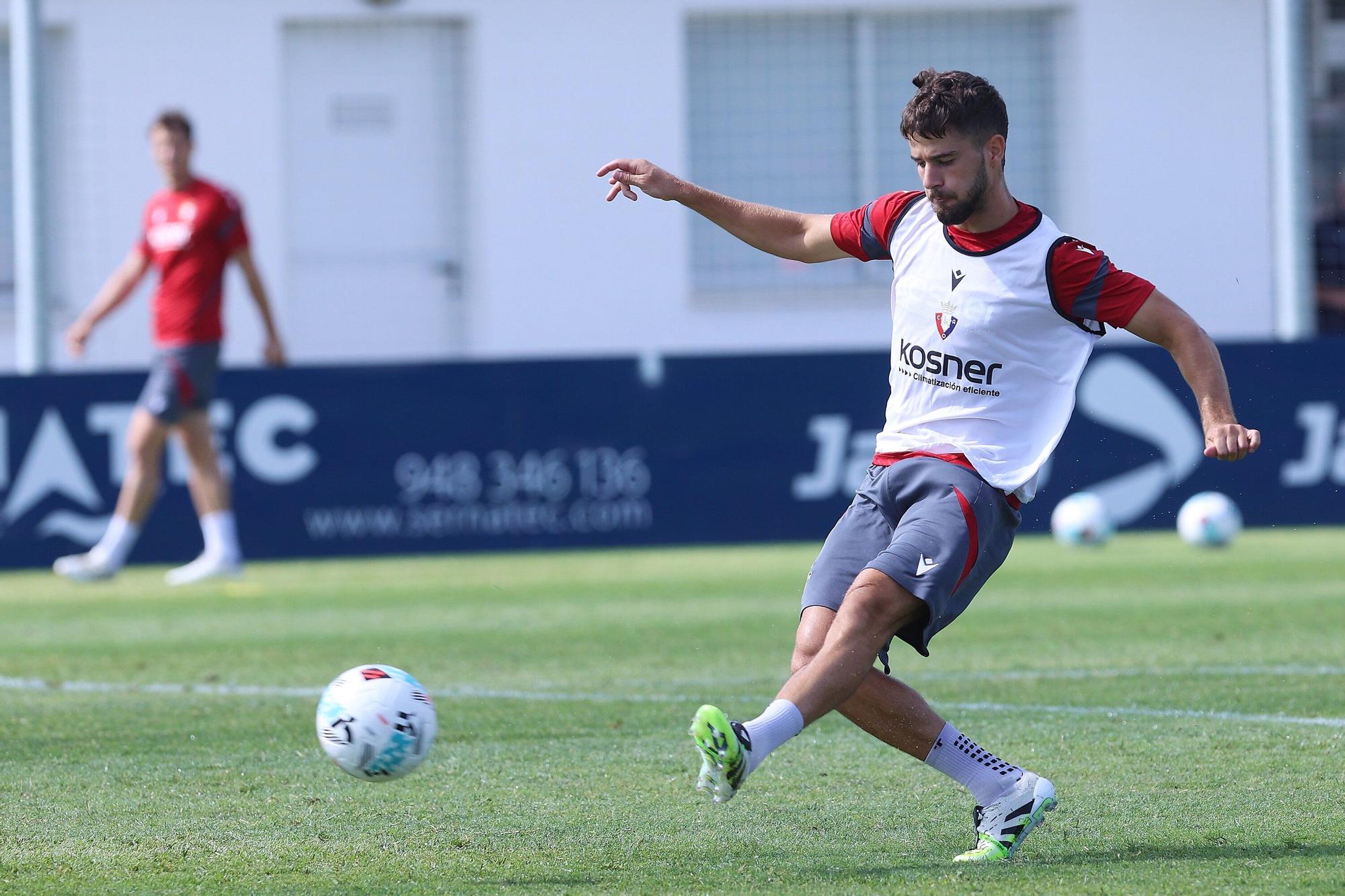 Fotos del entrenamiento de Osasuna (25/07/2025)