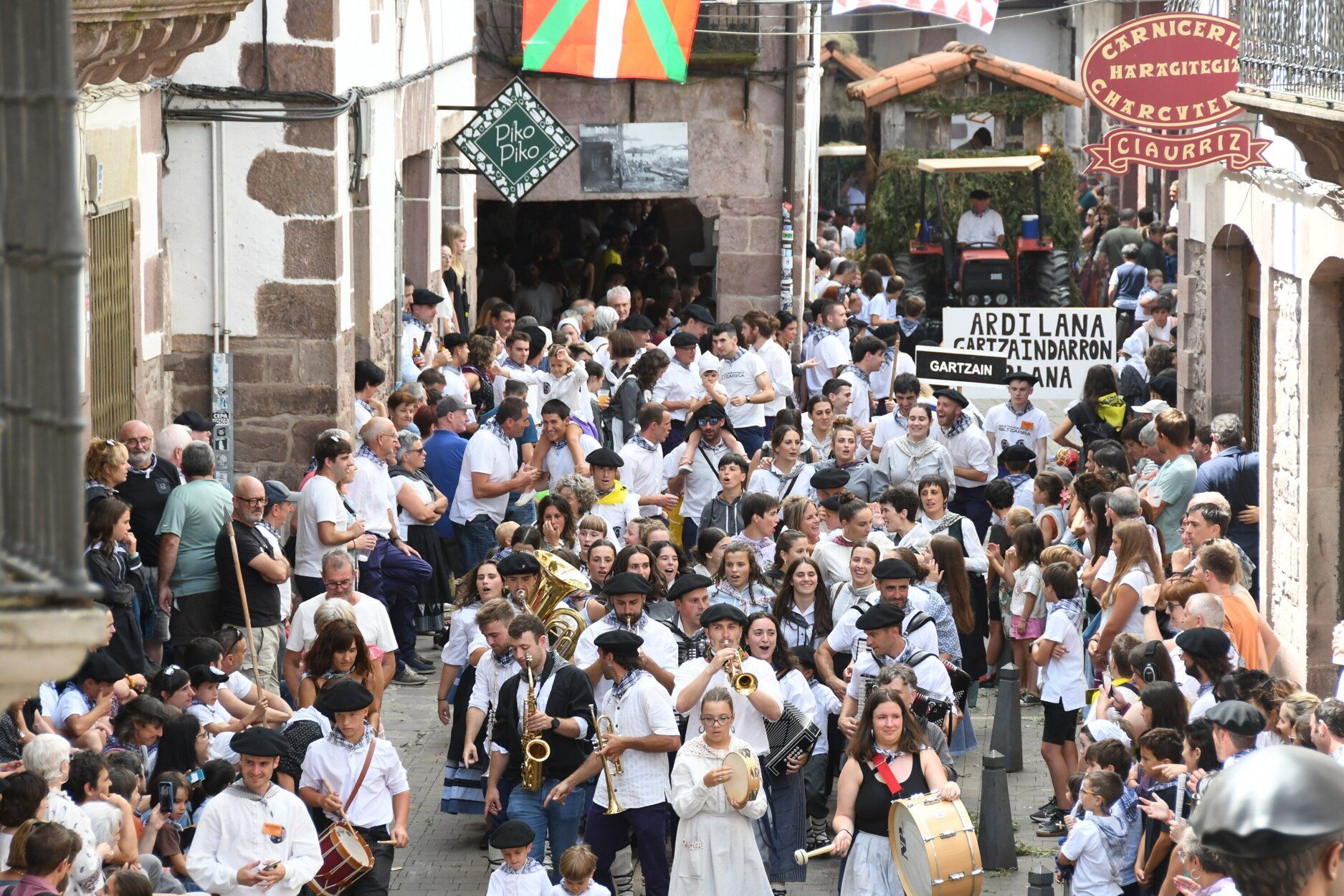 15 pueblos unidos en el Baztandarren Biltzarra