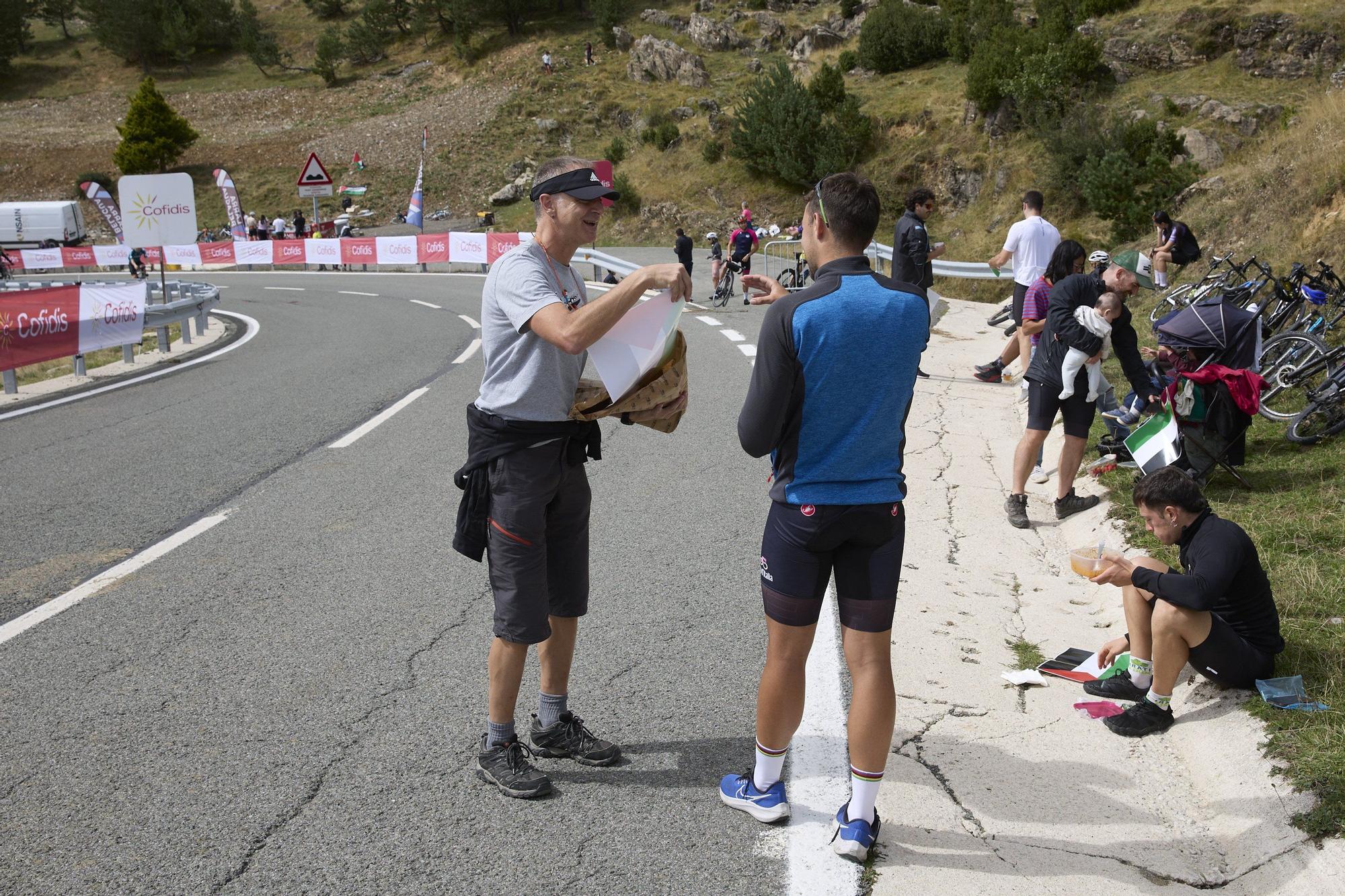 Fotos de la etapa navarra de La Vuelta 25 entre Sendaviva y Larra - Belagua