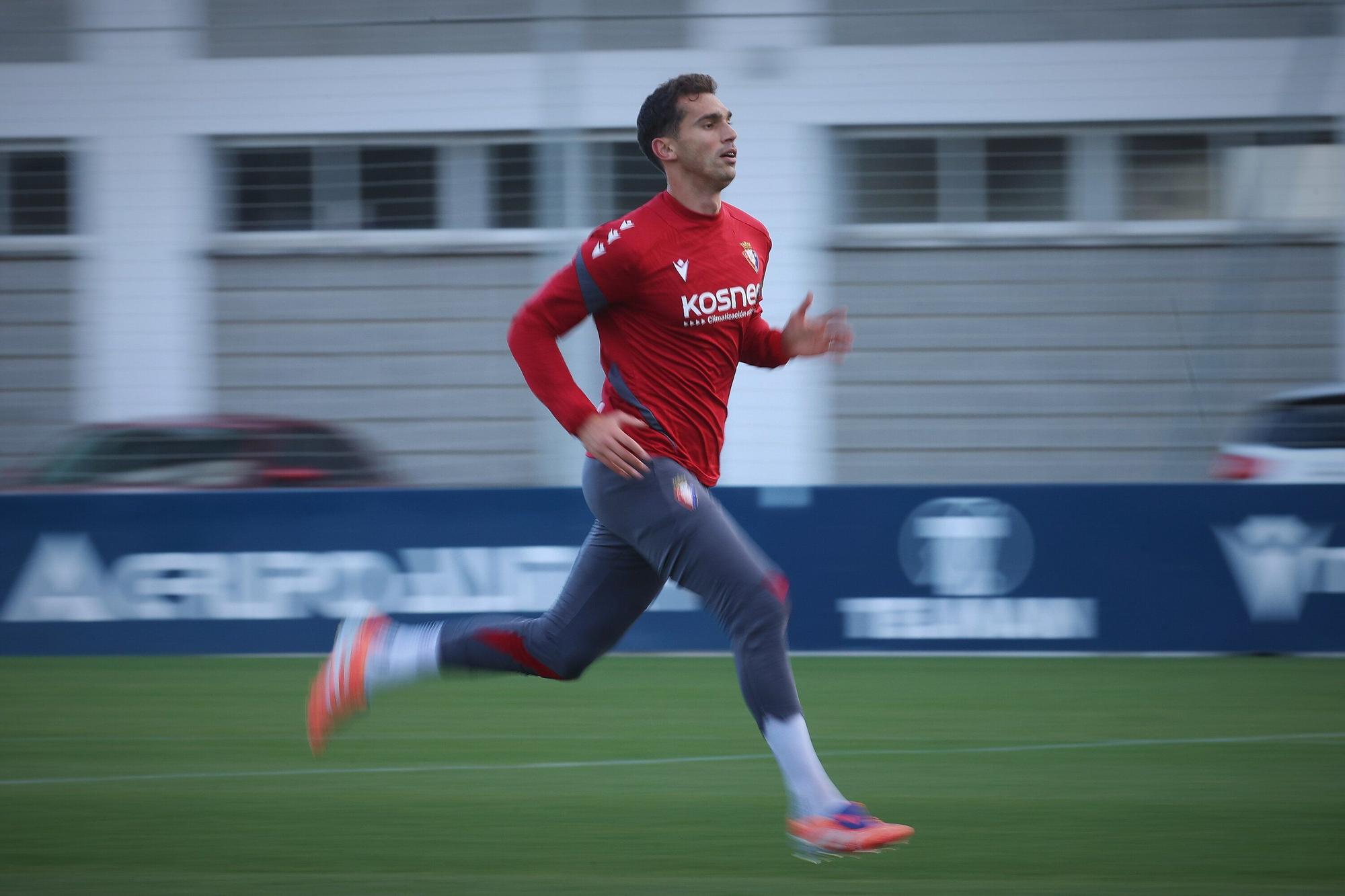 Fotos del entrenamiento de Osasuna (17/11/2025)