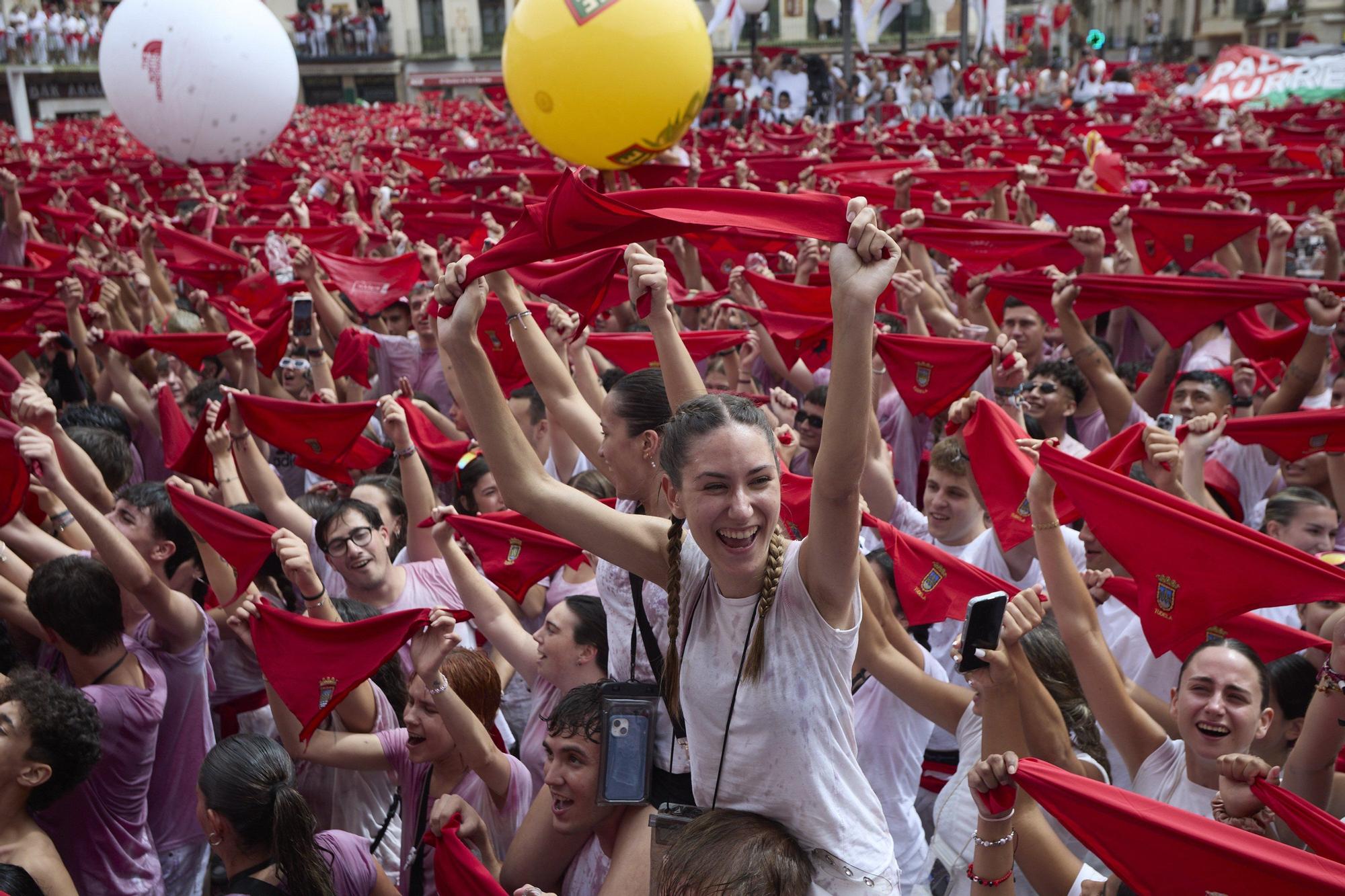 Fotos del cohete de las fiestas de Tudela 2025