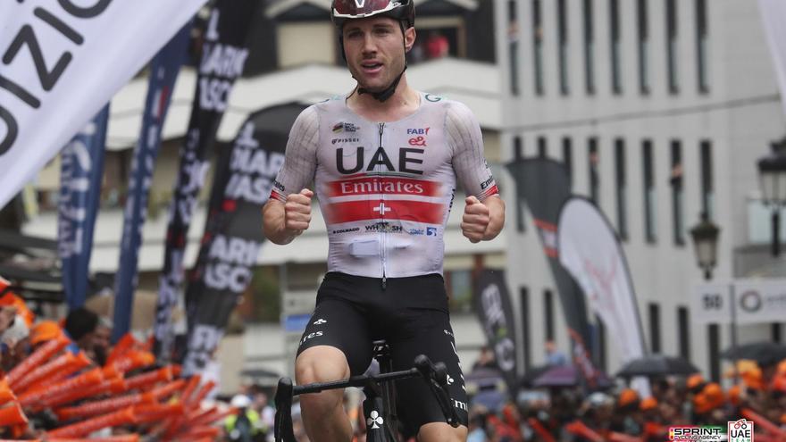 Hirschi se alía con la fortuna en Ordizia