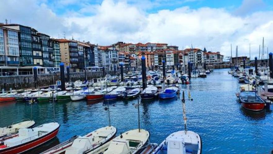 Lekeitio repasa su legado marítimo en una conferencia sobre la historia naval de la localidad