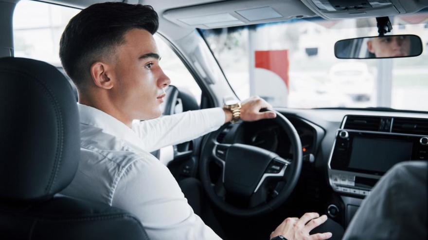 Siete consejos para respetar el medioambiente y ahorrar mientras conduces