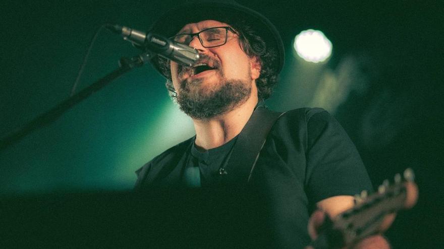 Petti, cantautor de rock: “Ahora parece que la música en directo molesta”