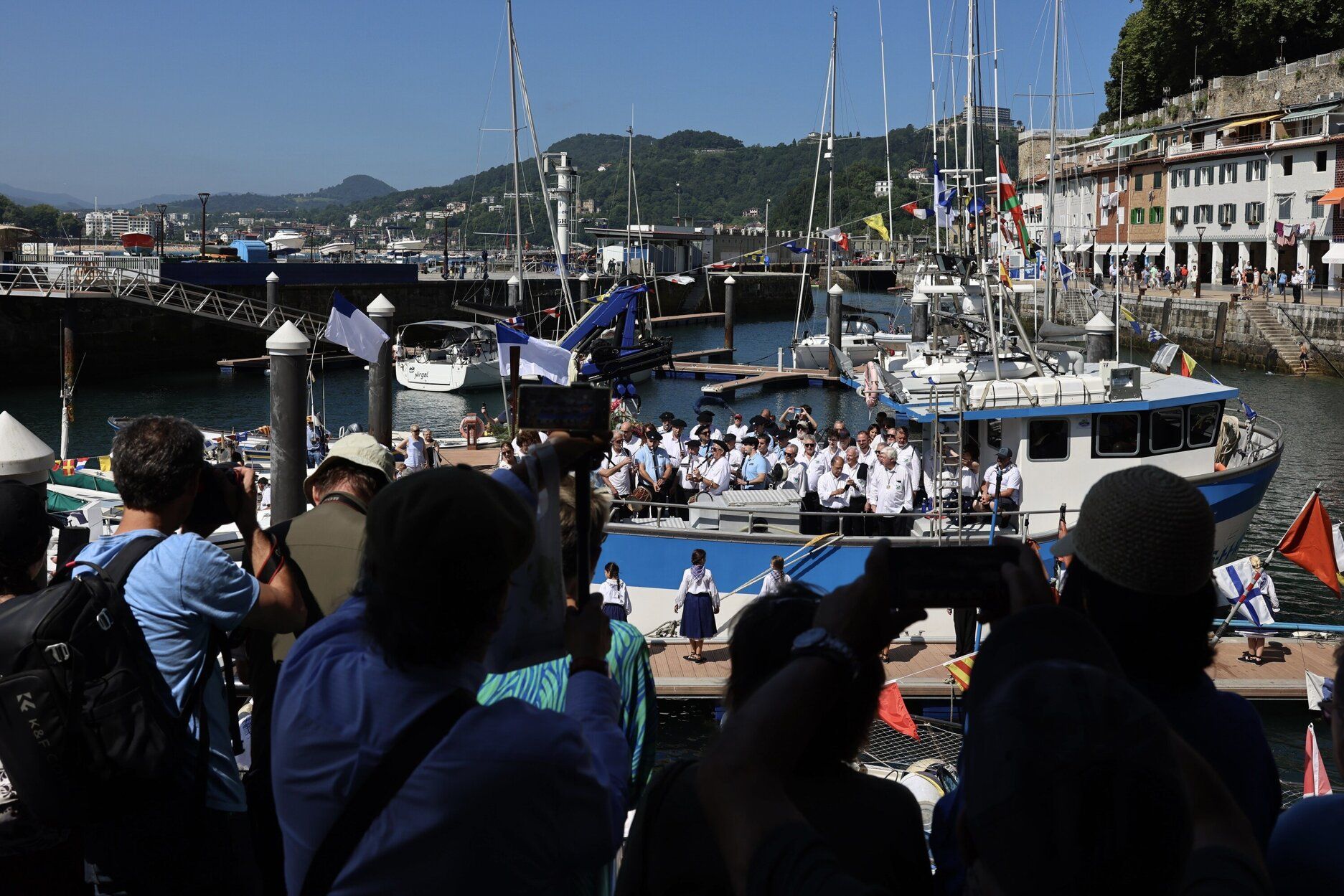 La procesión virgen del Carmen en el Barco Isturiz