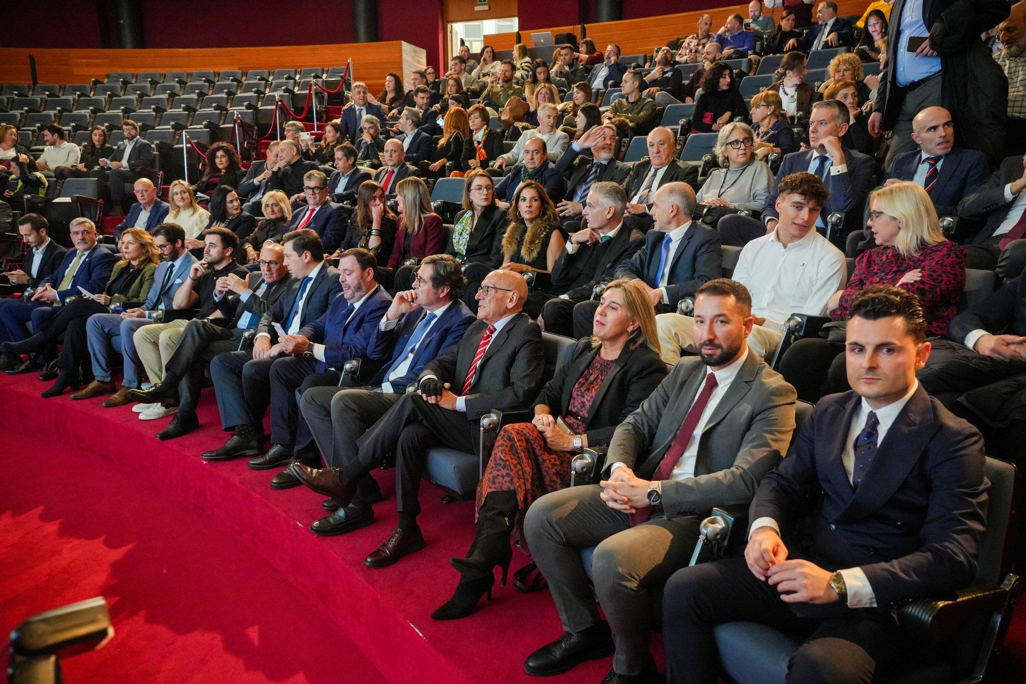 En imágenes: Entrega de los premios Ajebask 2025