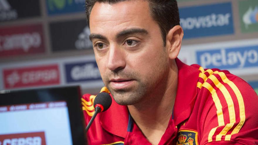 Xavi: &quot;Valdés ha esperado pacientemente su oportunidad&quot;