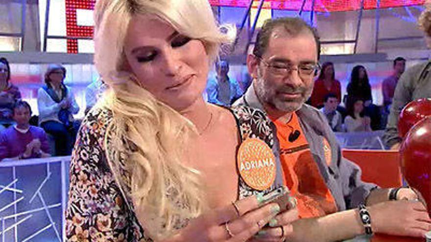 Adriana Abenia pillada haciendo trampas en &quot;Pasapalabra&quot;