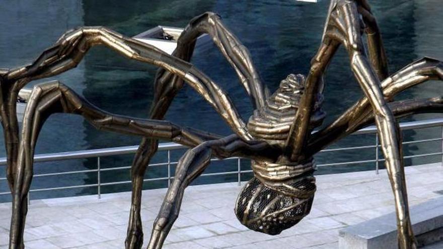 La &#039;araña&#039; sita en el Guggenheim bilbaino, obra de Louis Bourgeois.