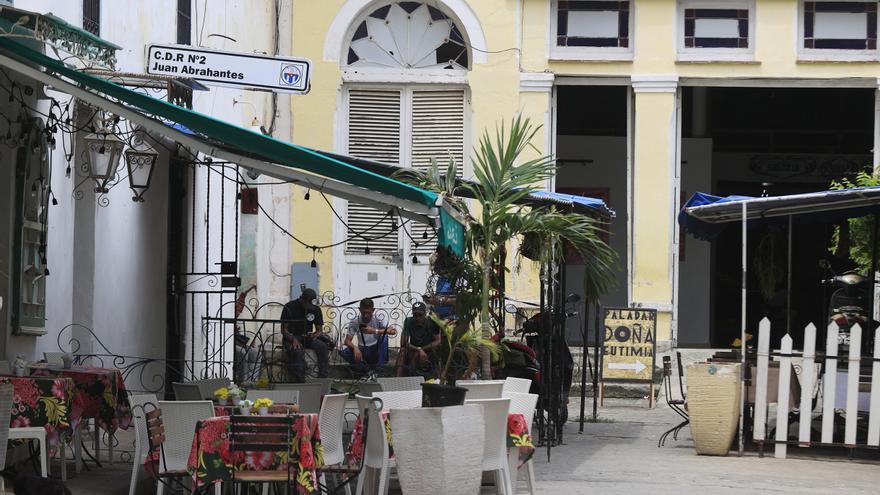 La crisis y el miedo a las sanciones de EE.UU. debilitan el sector turístico de Cuba
