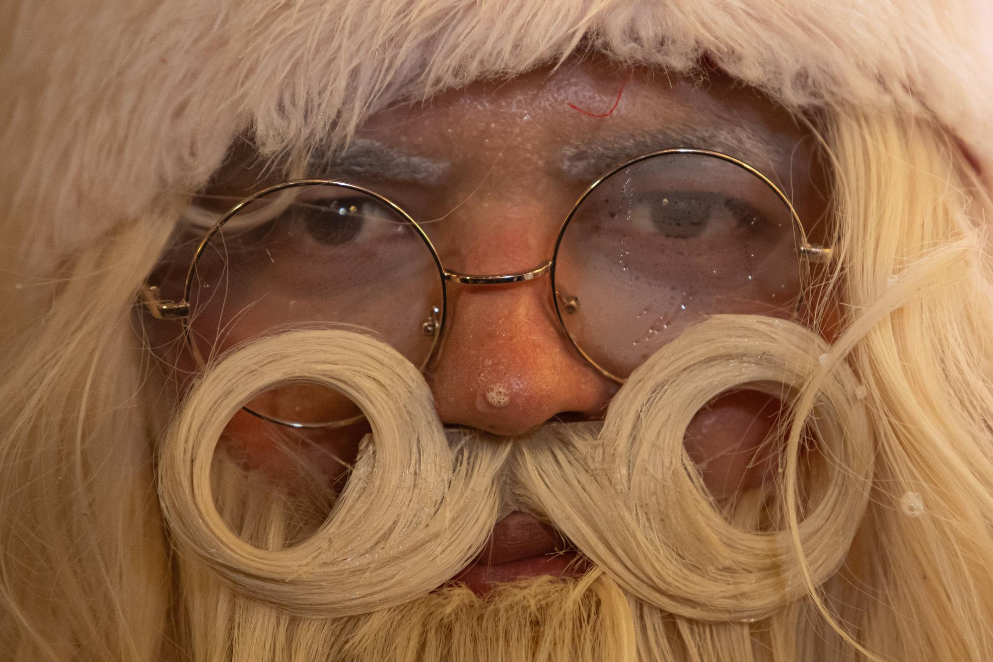 En imágenes: Ya es Navidad en Vigo: así ha sido el accidentado encendido de luces