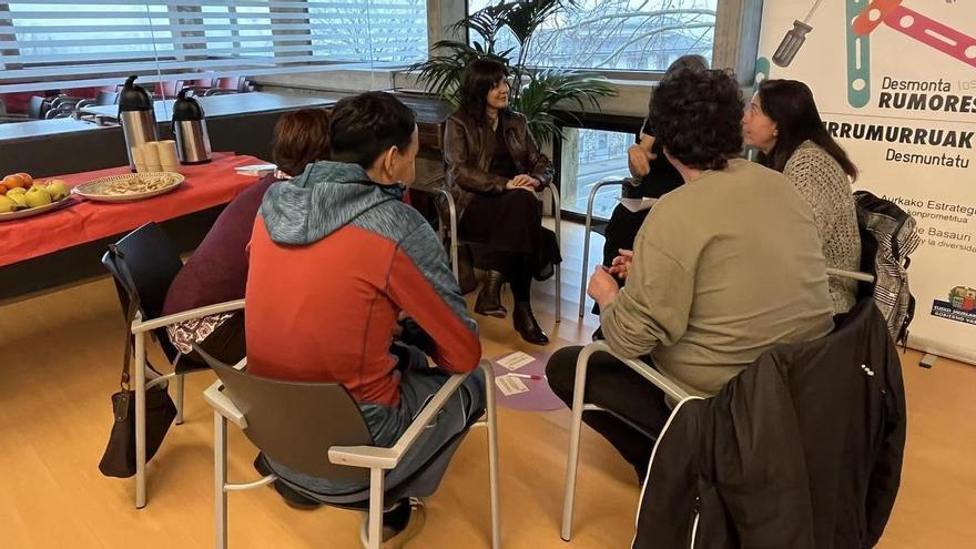 La Estrategia AntiRumores de Basauri invita a reflexionar sobre los discursos antiinmigración