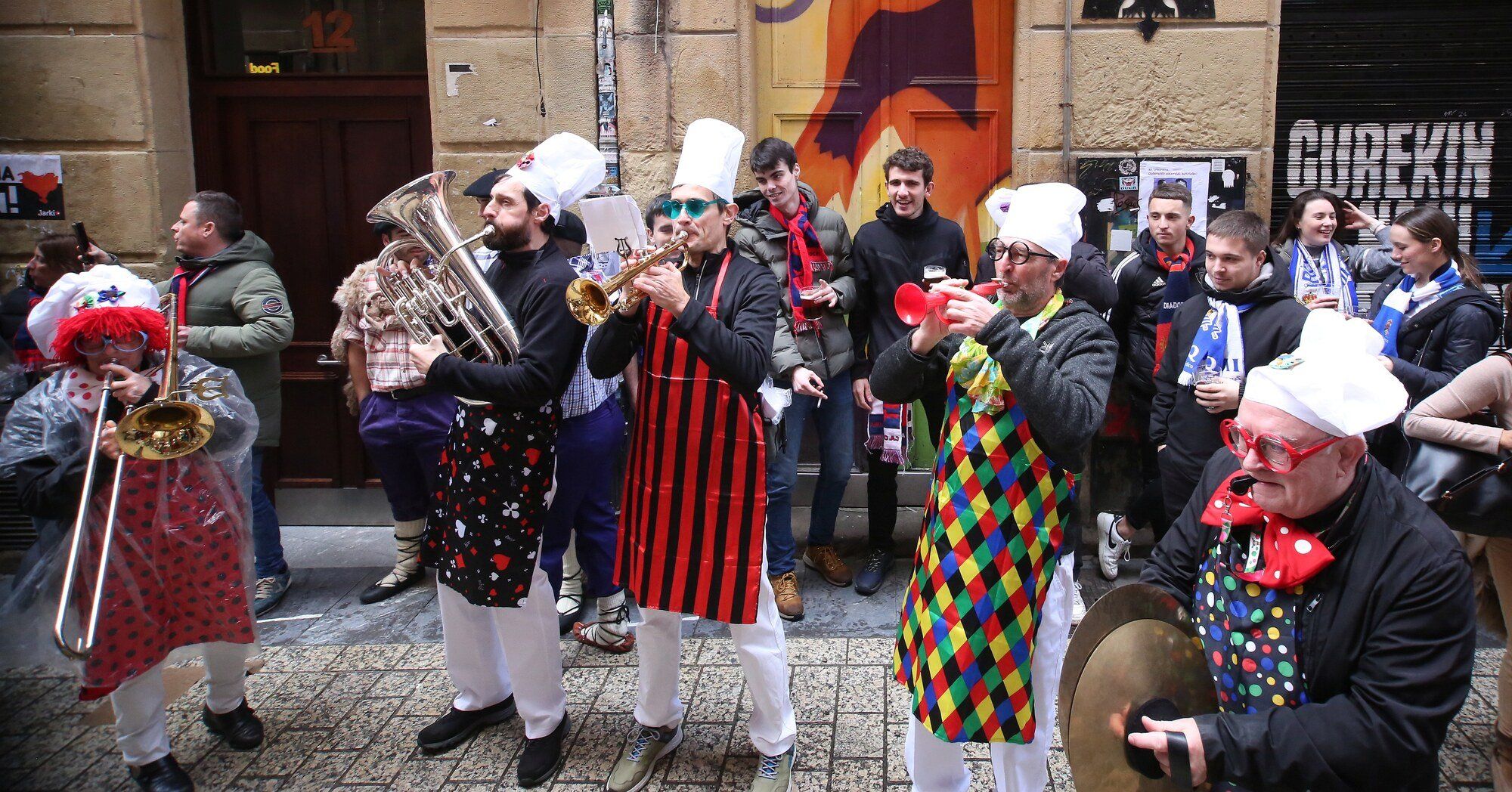 Carnaval rojillo en Donosti
