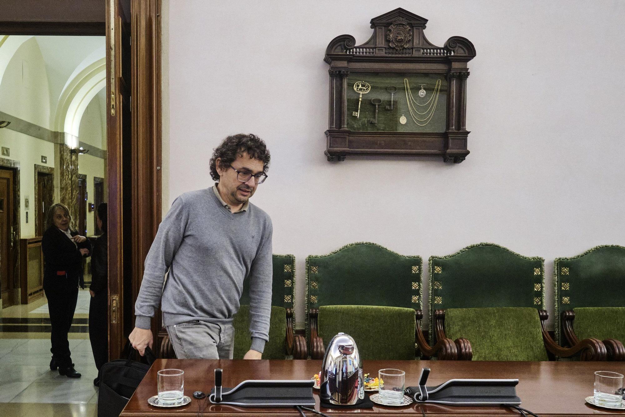 Fotos del pleno del Ayuntamiento de Pamplona (jueves 11 de diciembre de 2025)