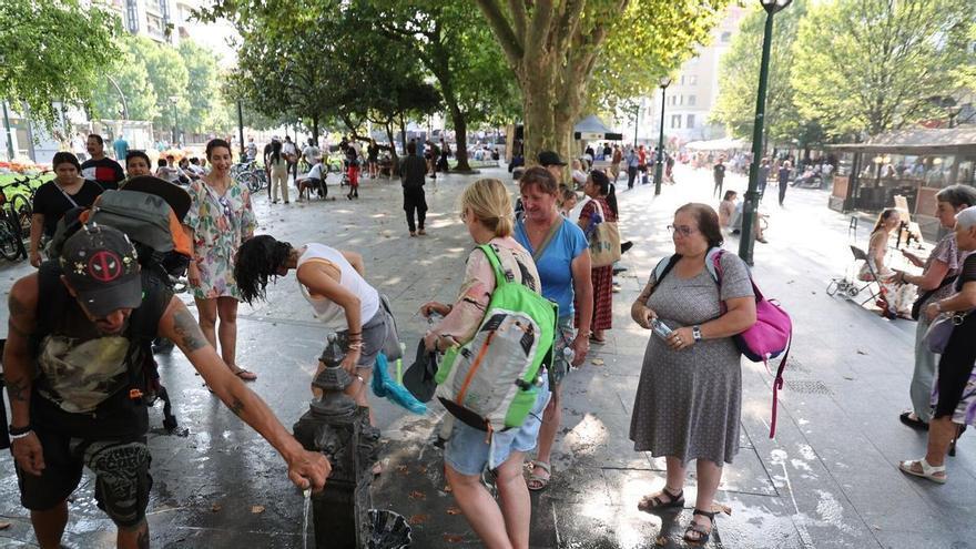 Veintiseis personas fueron atendidas este viernes en Euskadi por la ola de calor