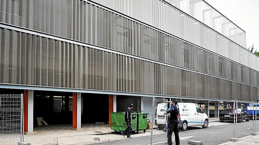 La unidad de Hemodiálisis abrirá en marzo y el centro Tudela Este en mayo