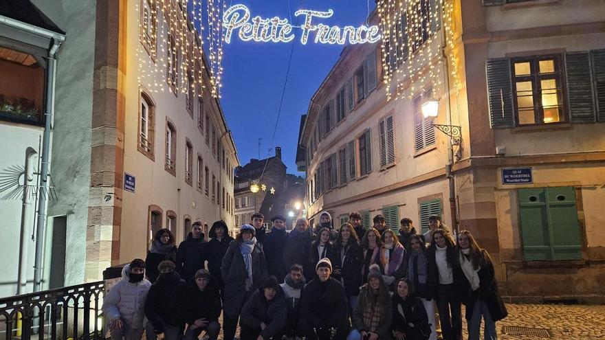 De Leioa a Estrasburgo: echa a volar la aventura europea de una veintena de estudiantes vizcainos