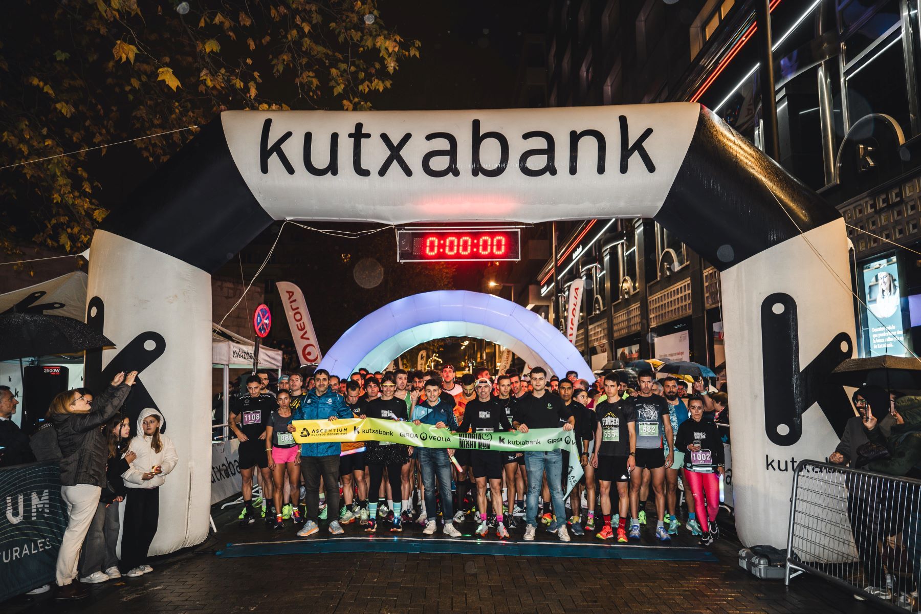 Las mejores imáganes de la Giroa Veolia Vitoria Night Run