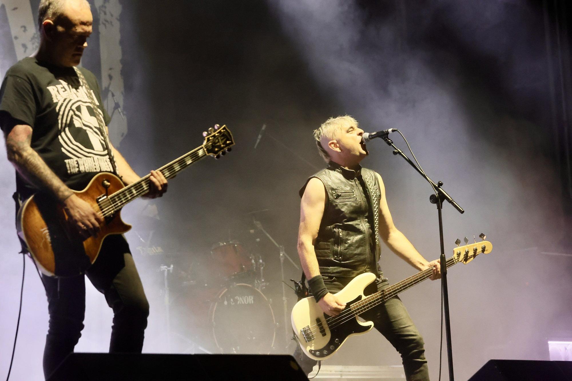 En imágenes: Así están siendo los conciertos de este viernes en el Azkena Rock Festival