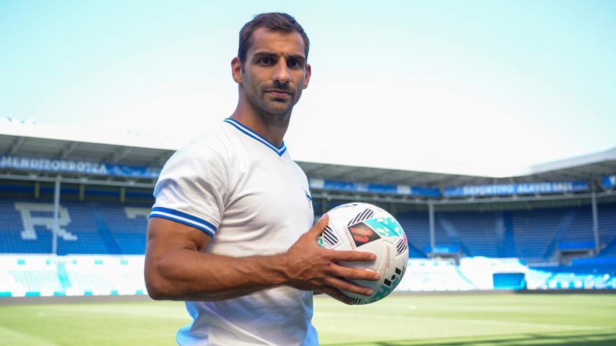 En imágenes: Jonny Otto, titular indiscutible del Deportivo Alavés