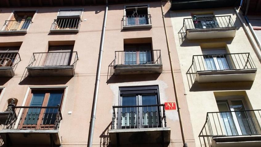 Campaña vecinal contra la &quot;invasión&quot; de apartamentos turísticos en el Casco Viejo de Pamplona