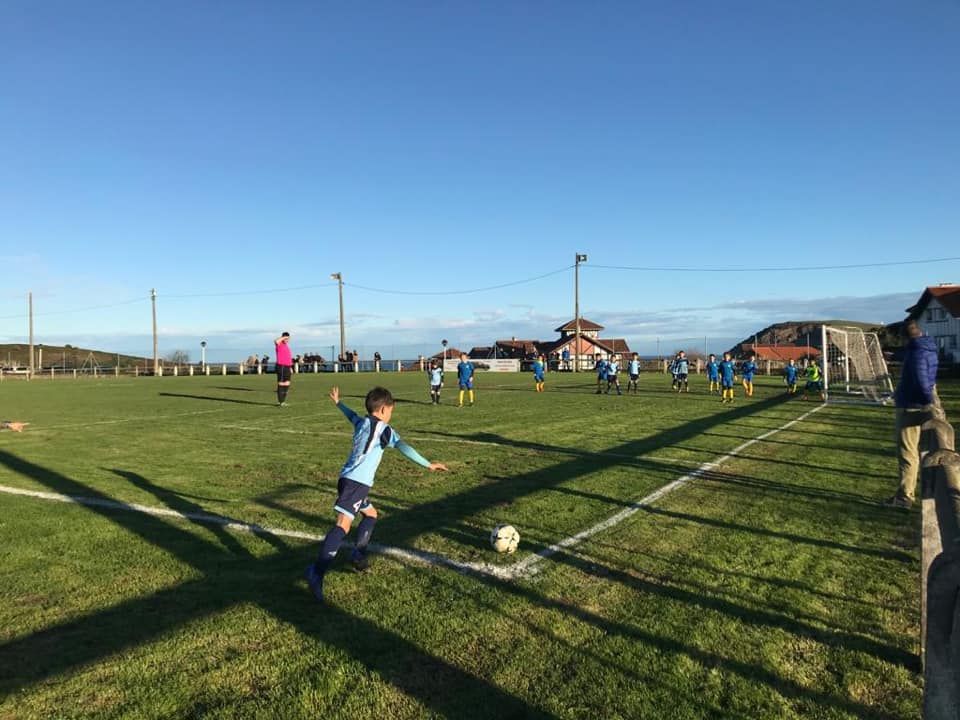 Barrika Futbol Eskola.