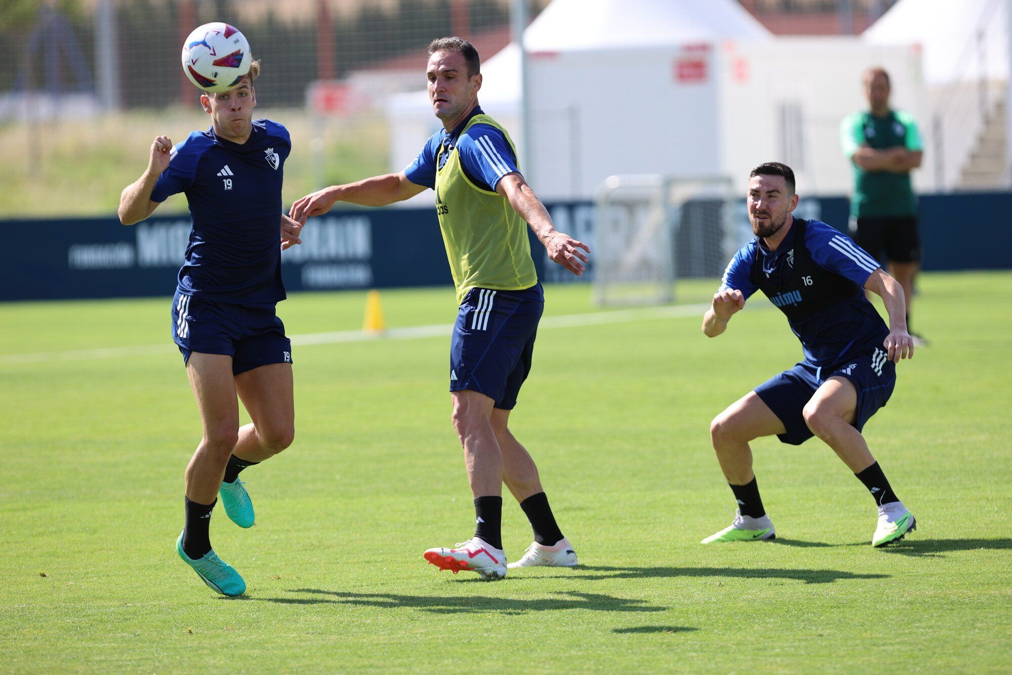 Fotos del entrenamiento de Osasuna en Tajonar de este lunes 24 de julio