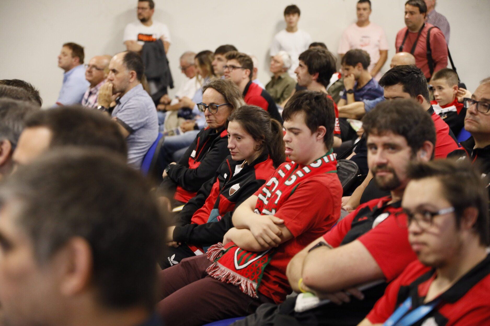 En imágenes: un canto a lo más cercano desde Derio en los DEIA Laboral Kutxa Hemendik Sariak