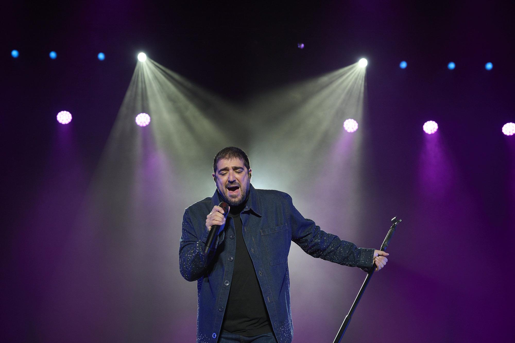 Fotos del concierto de Antonio Orozco en el Navarra Arena de Pamplona