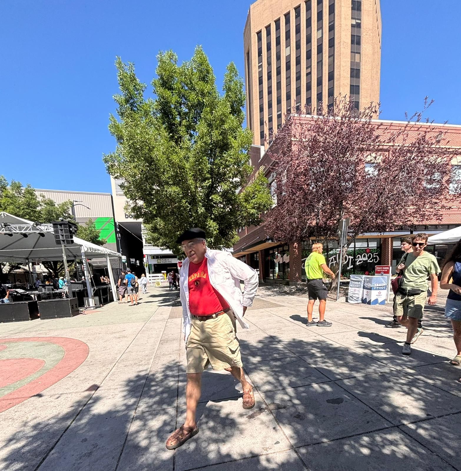 En imágenes: el gran ambiente continúa en el Basque Block de Boise
